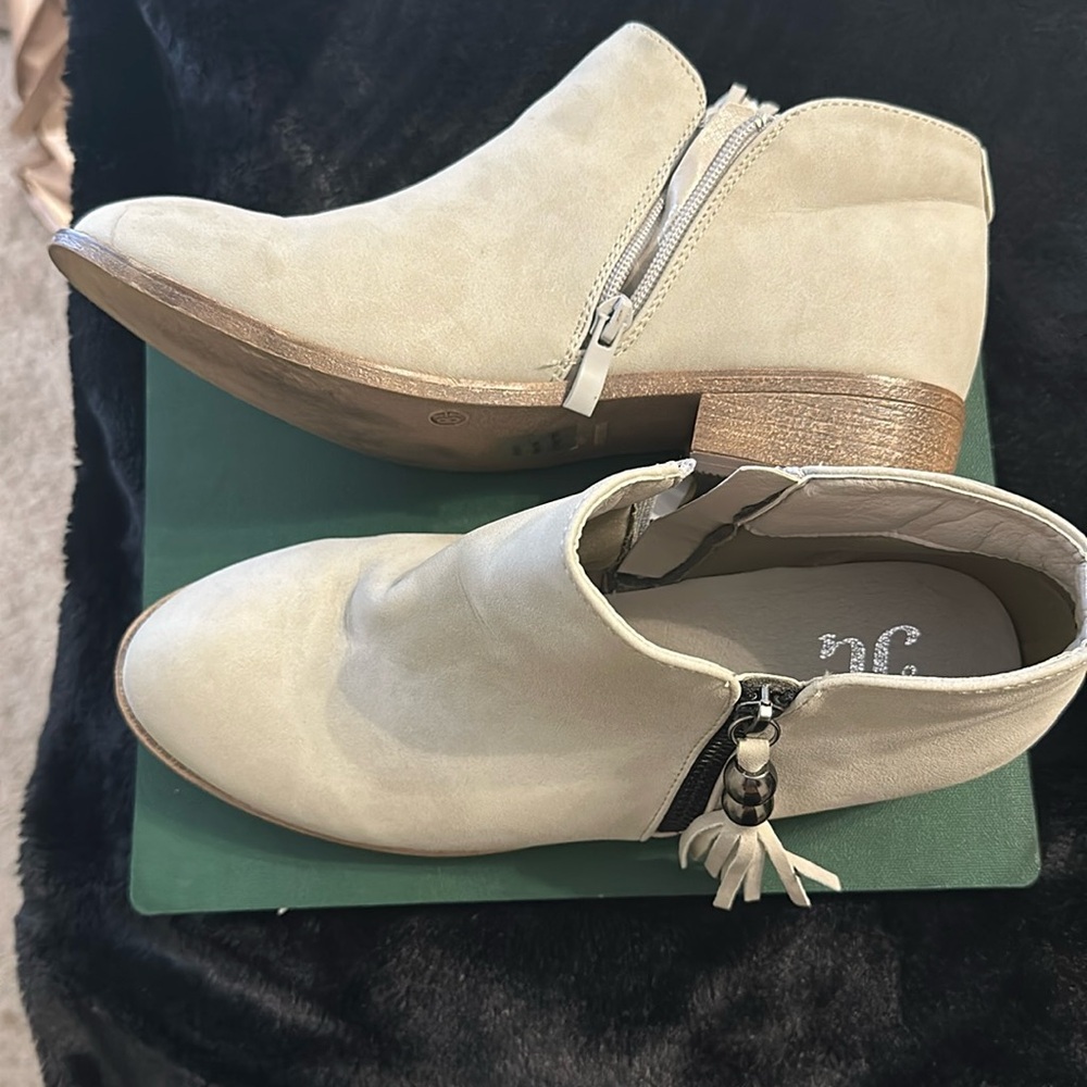 Beige booties
